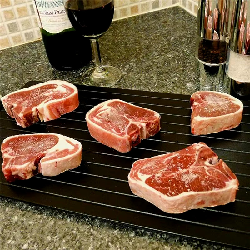 Effortless Thawing with the Aluminum Alloy Rapid Defrosting Tray - Perfect for Steak, Fish, Fruits, and Meat!